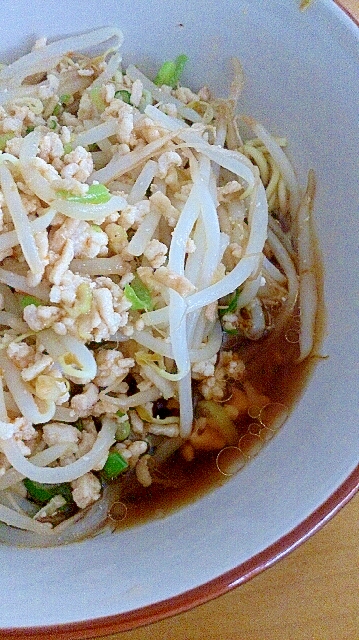 簡単しょうゆラーメンのトッピング