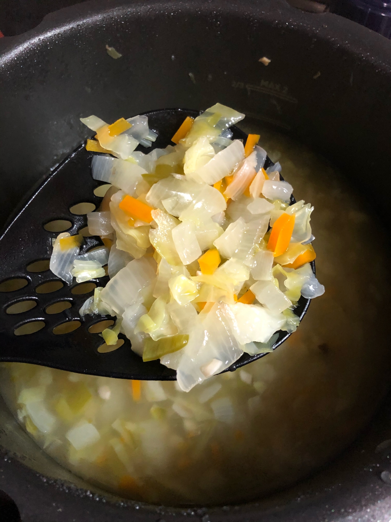 離乳食　圧力鍋で野菜ゴロゴロスープ