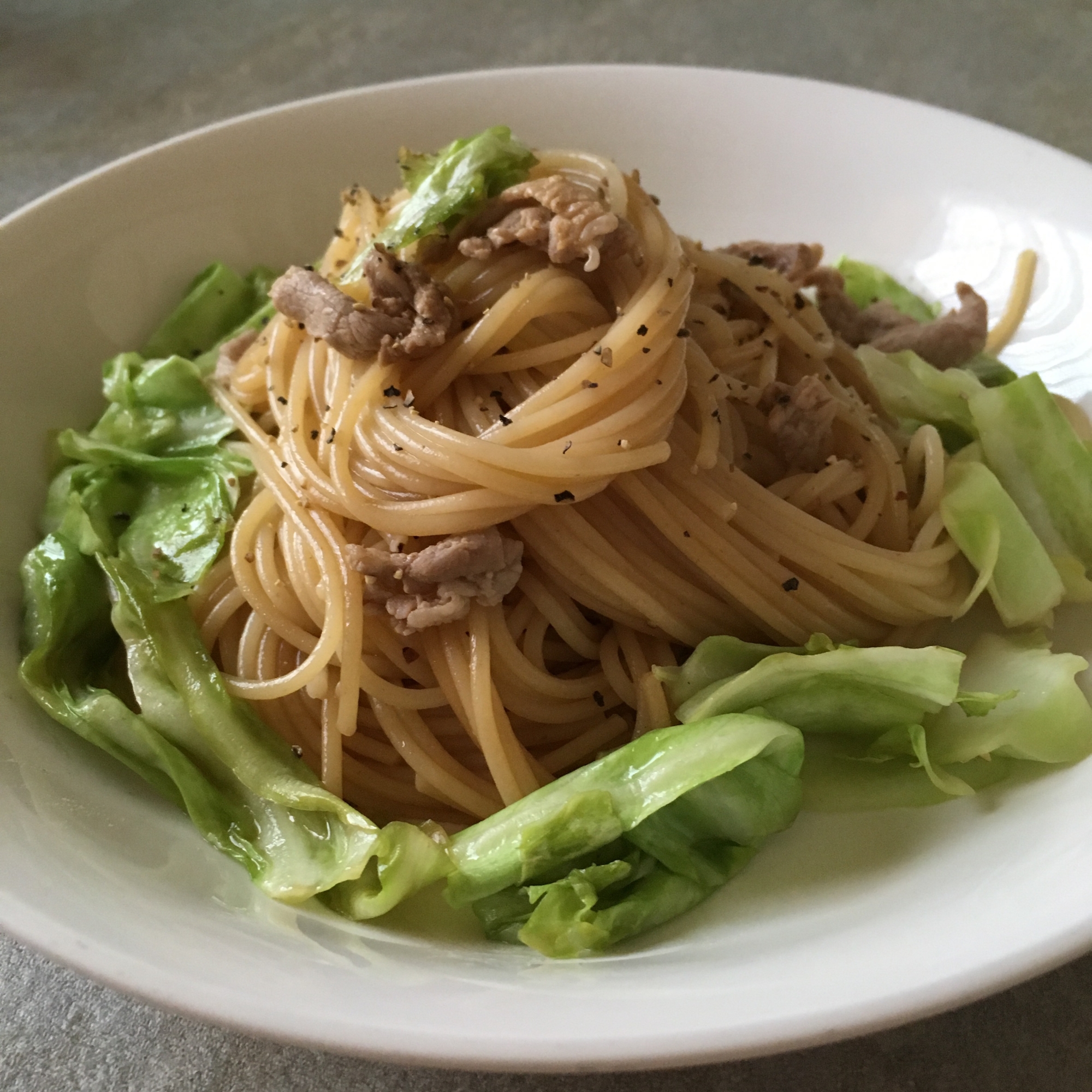 豚こま肉とキャベツのパスタ♪