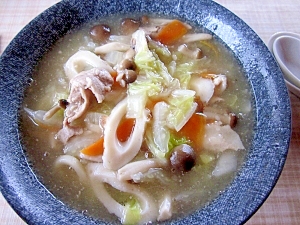 塩麹で野菜の餡かけうどん