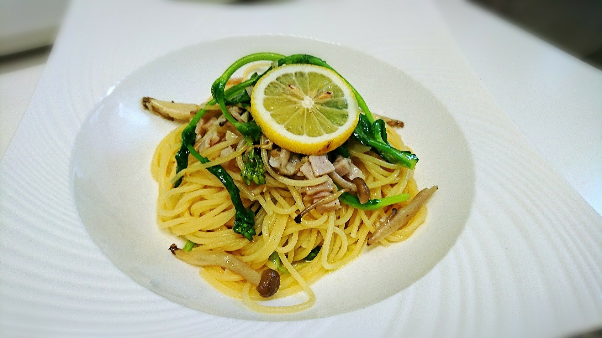 菜の花ときのこのペペロンチーノ レシピ 作り方 By うさりえる 楽天レシピ 菜の花ときのこのペペロンチーノ レシピ 作り方 By うさりえる 楽天レシピ