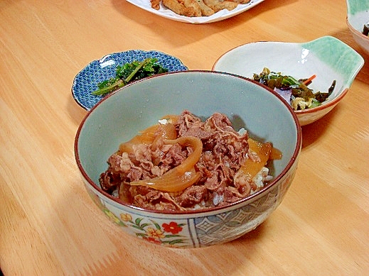 麺つゆで簡単牛丼 レシピ 作り方 By アシガン 楽天レシピ