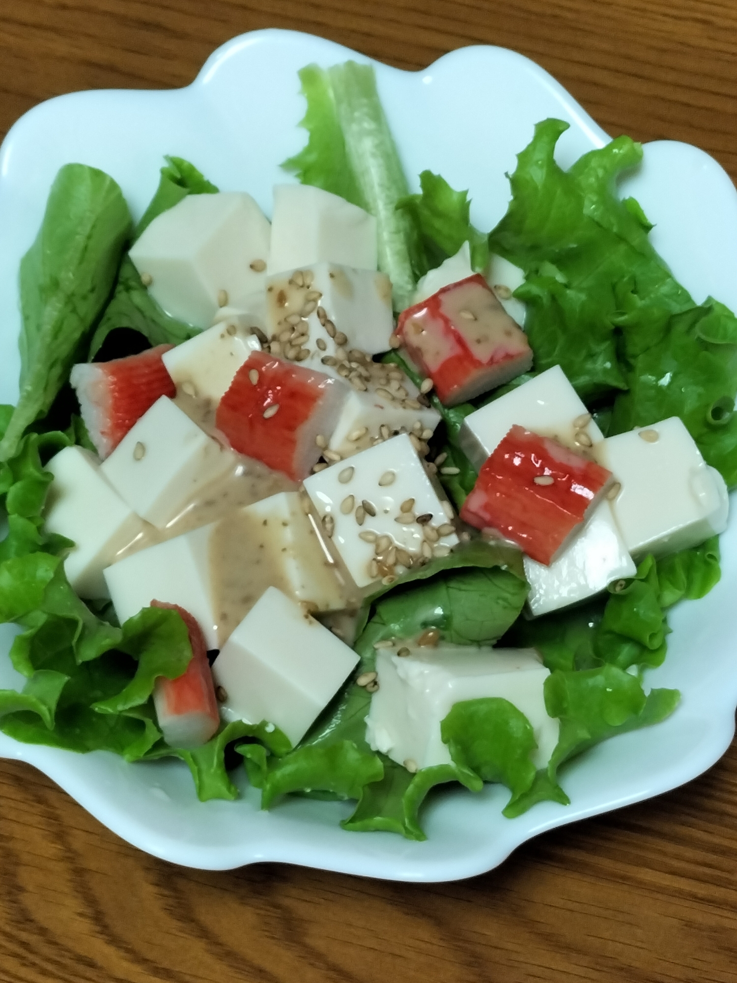 カニカマ✦レタスで〜簡単！胡麻ドレ「豆腐サラダ」♪