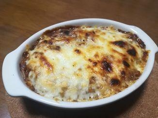 ソースたっぷりのカレードリア