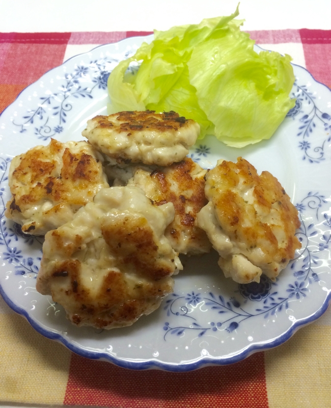 揚げない♡フライパンで鶏むね肉でナゲット