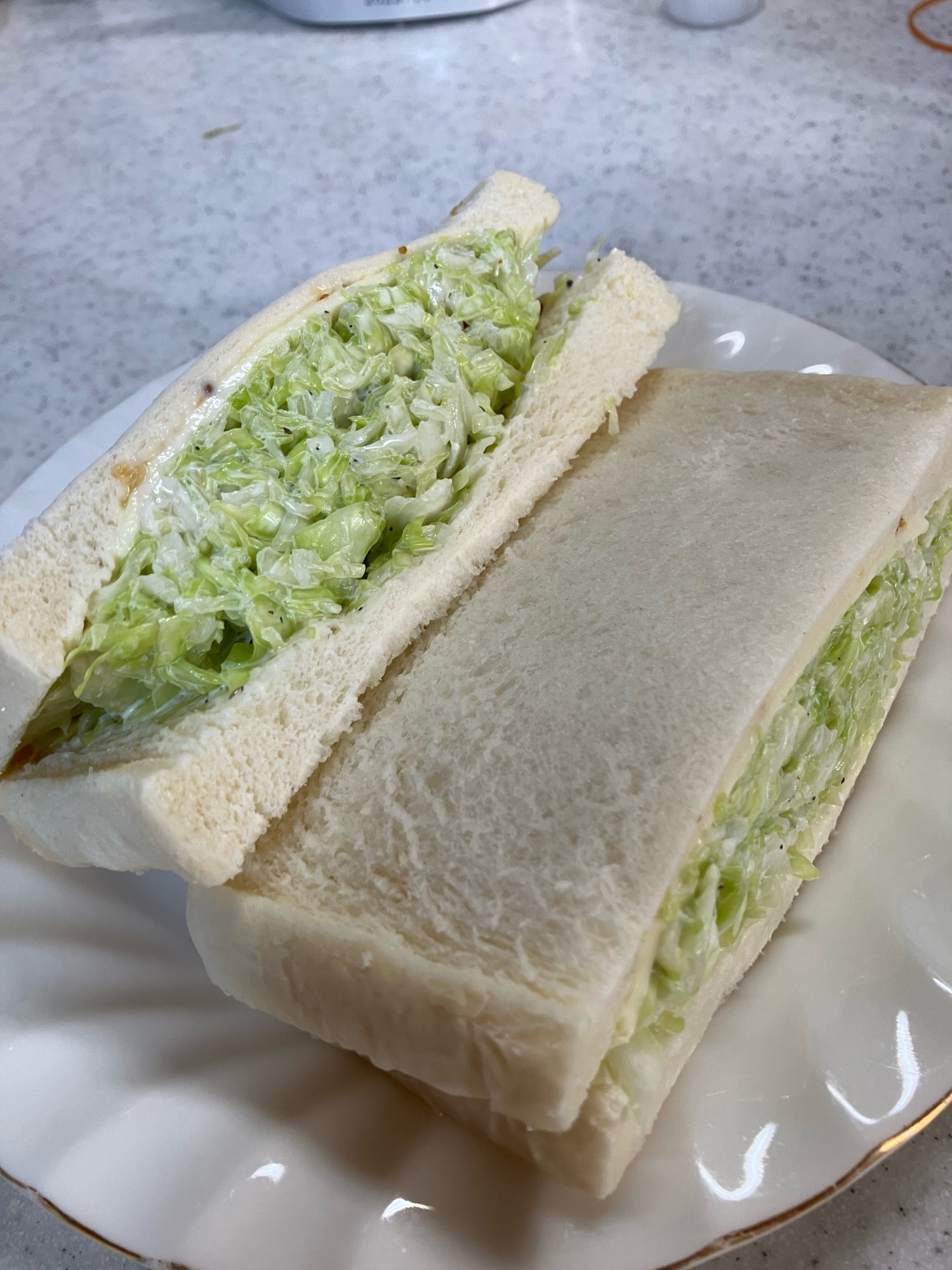 シンプル キャベツたっぷりサンドウィッチ
