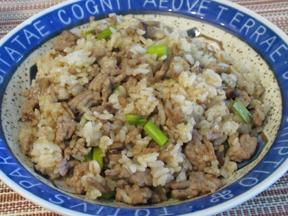 豚挽き肉で速攻！炒飯