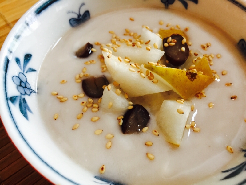 なしと紫花豆の煮豆のヨーグルト