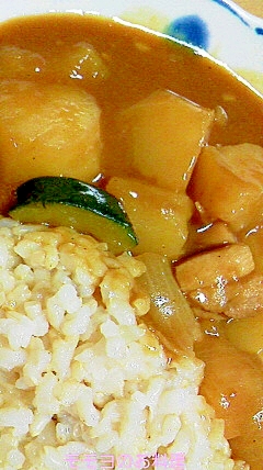 玄米ご飯で♪鶏モモ肉でカレー