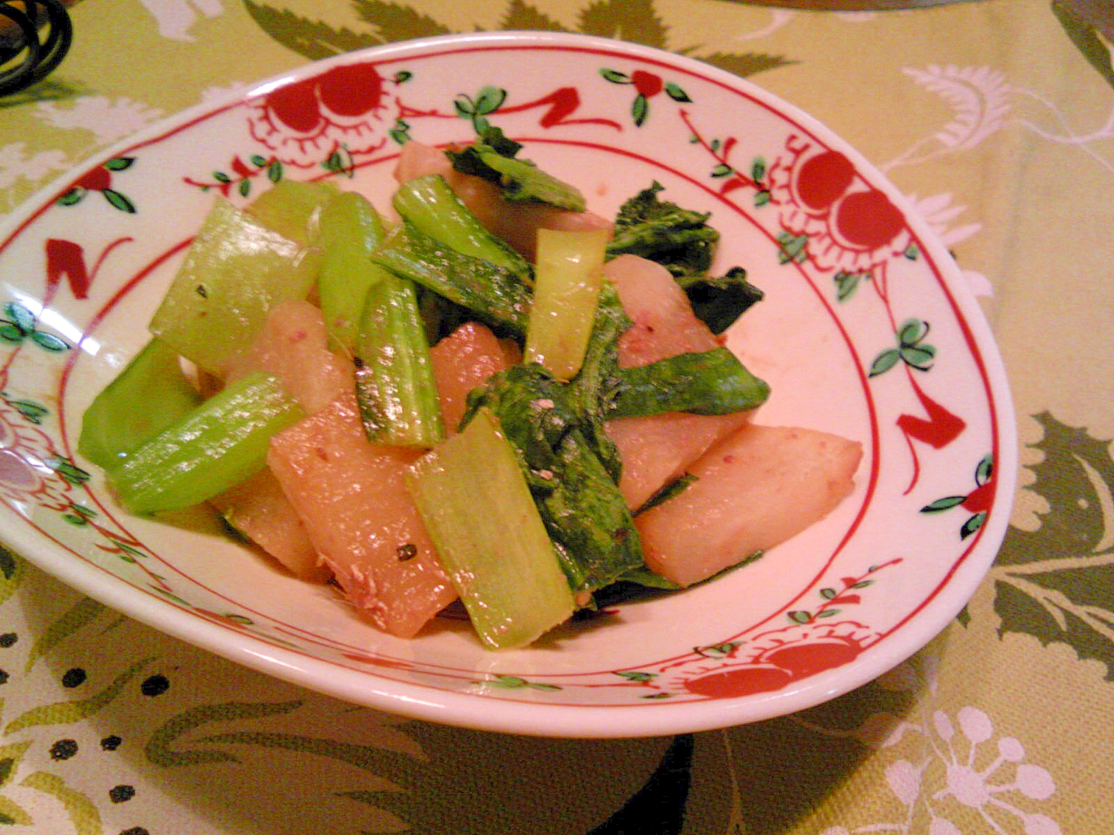 蕪と小松菜のアンチョビ炒め