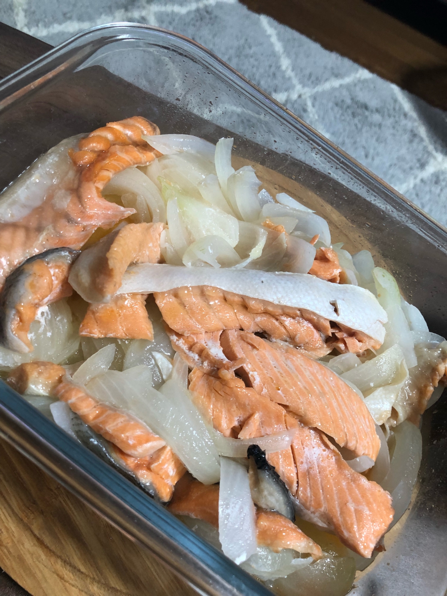 レンジで簡単！節約！鮭の切れ端で、玉ねぎ鮭ポン酢