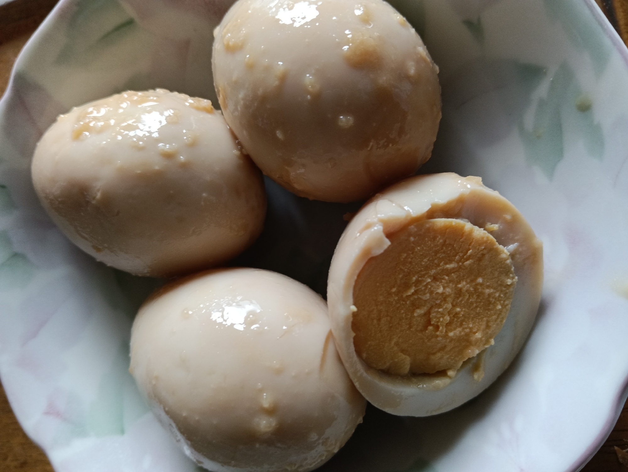 簡単ゆで卵、むき方＆にんにく醤油麹漬け