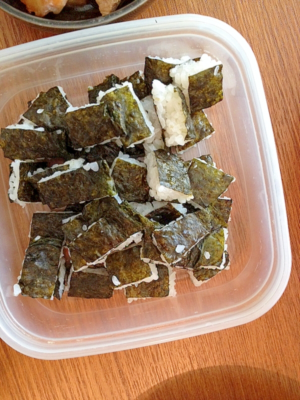 離乳食 手づかみ用のおにぎり レシピ 作り方 By みゅうしろ 楽天レシピ 離乳食 手づかみ用のおにぎり レシピ 作り方 By みゅうしろ 楽天レシピ