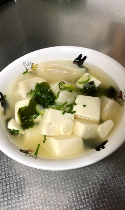 水餃子とわかめと豆腐の中華スープ＋＋