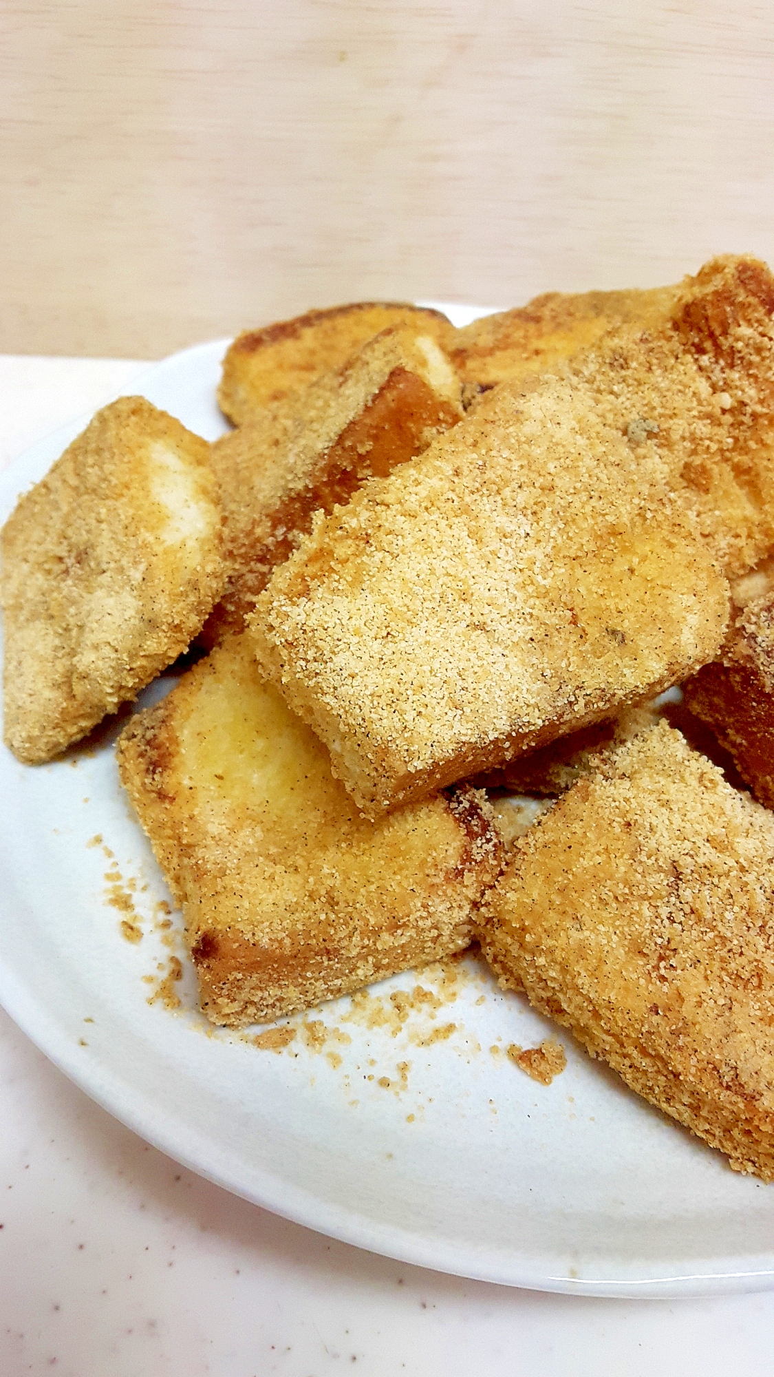 フライパンで簡単(^^)食パンのきなこソテーパン♪