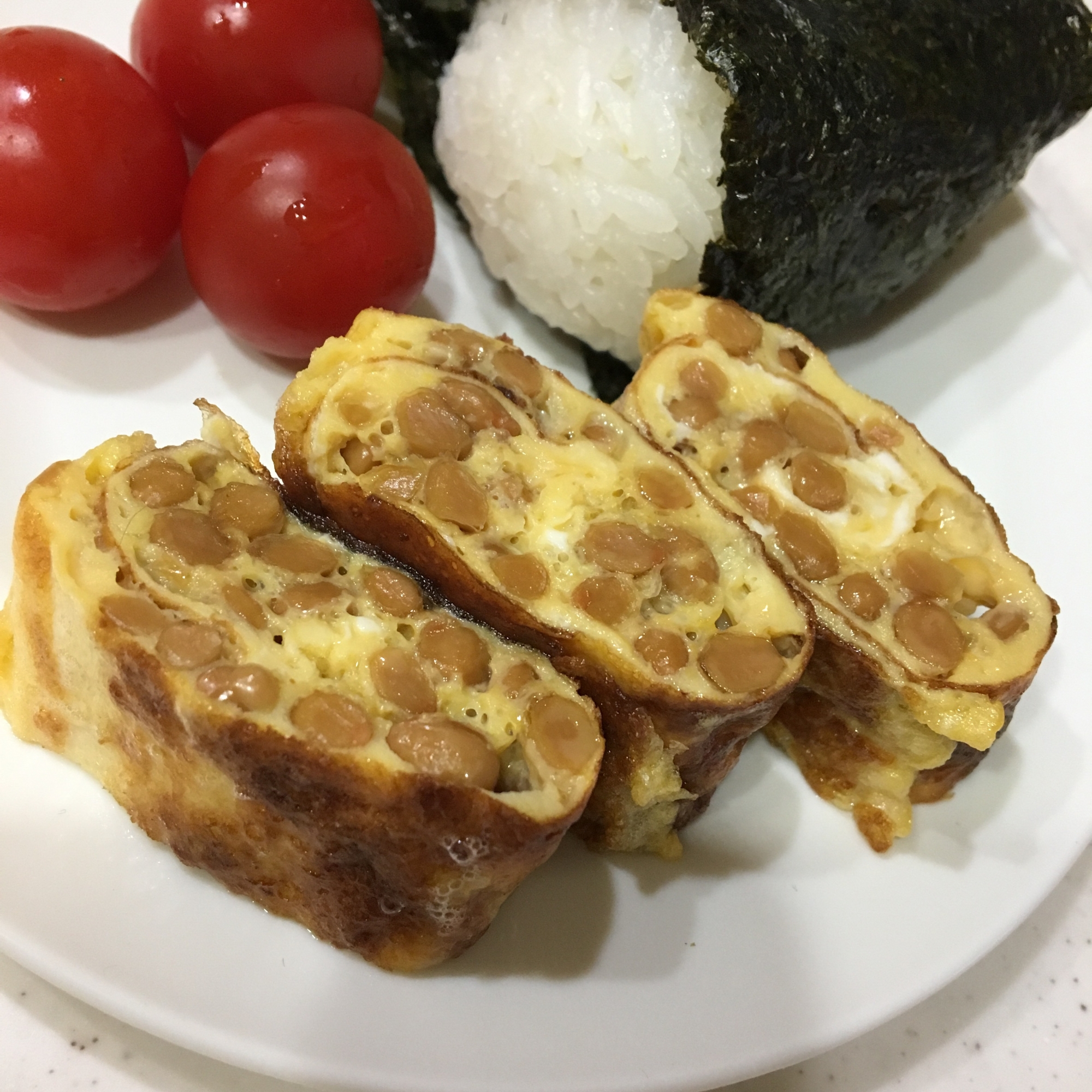 卵１つで♪納豆卵焼き♪