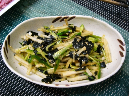 こんばんわ♪海苔INで作ってみました(/・ω・)/☆ごまの風味が美味しかったです！シャキシャキ感たまりませんな♪バクバク食べちゃいました♪ありがとうございます！