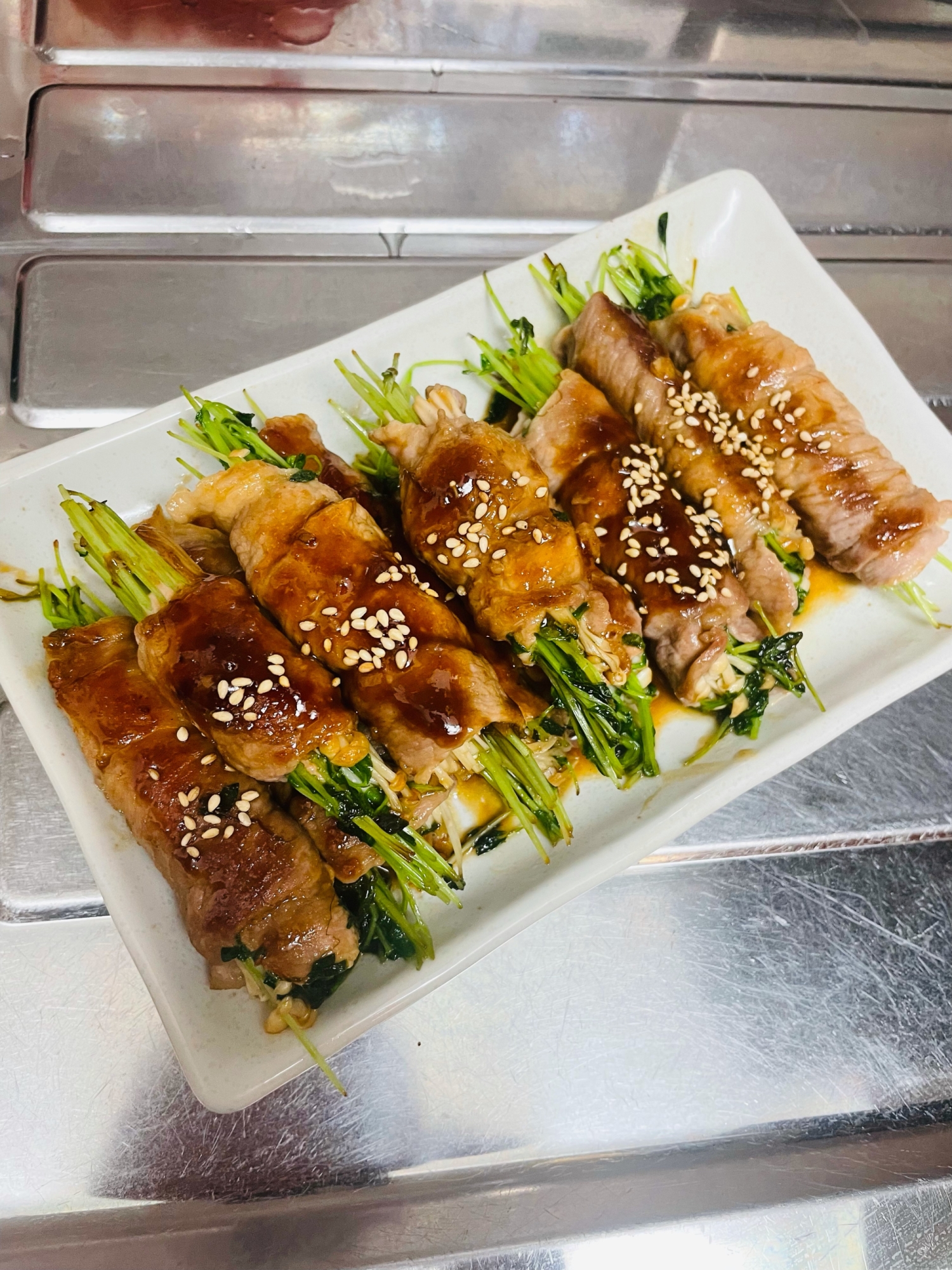 栄養満点 豆苗とえのきの豚肉巻き レシピ 作り方 By 古 彰 楽天レシピ 栄養満点 豆苗とえのきの豚肉巻き レシピ 作り方 By 古 彰 楽天レシピ