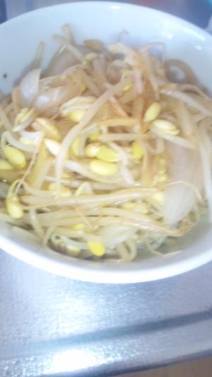 豆もやしのバター醤油炒め