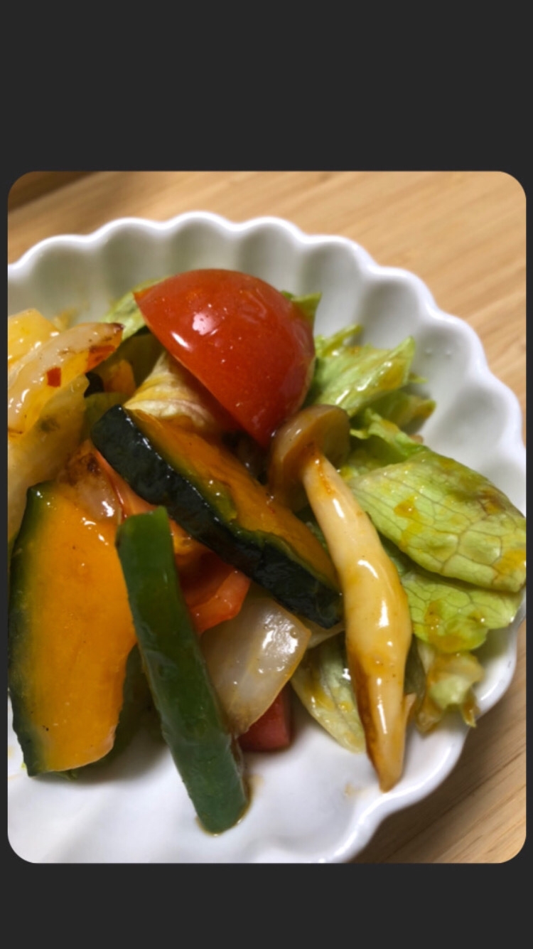 野菜たっぷり♪焼き野菜とスイートチリソースのサラダ