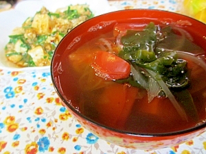 トマトとわかめの和風スープ