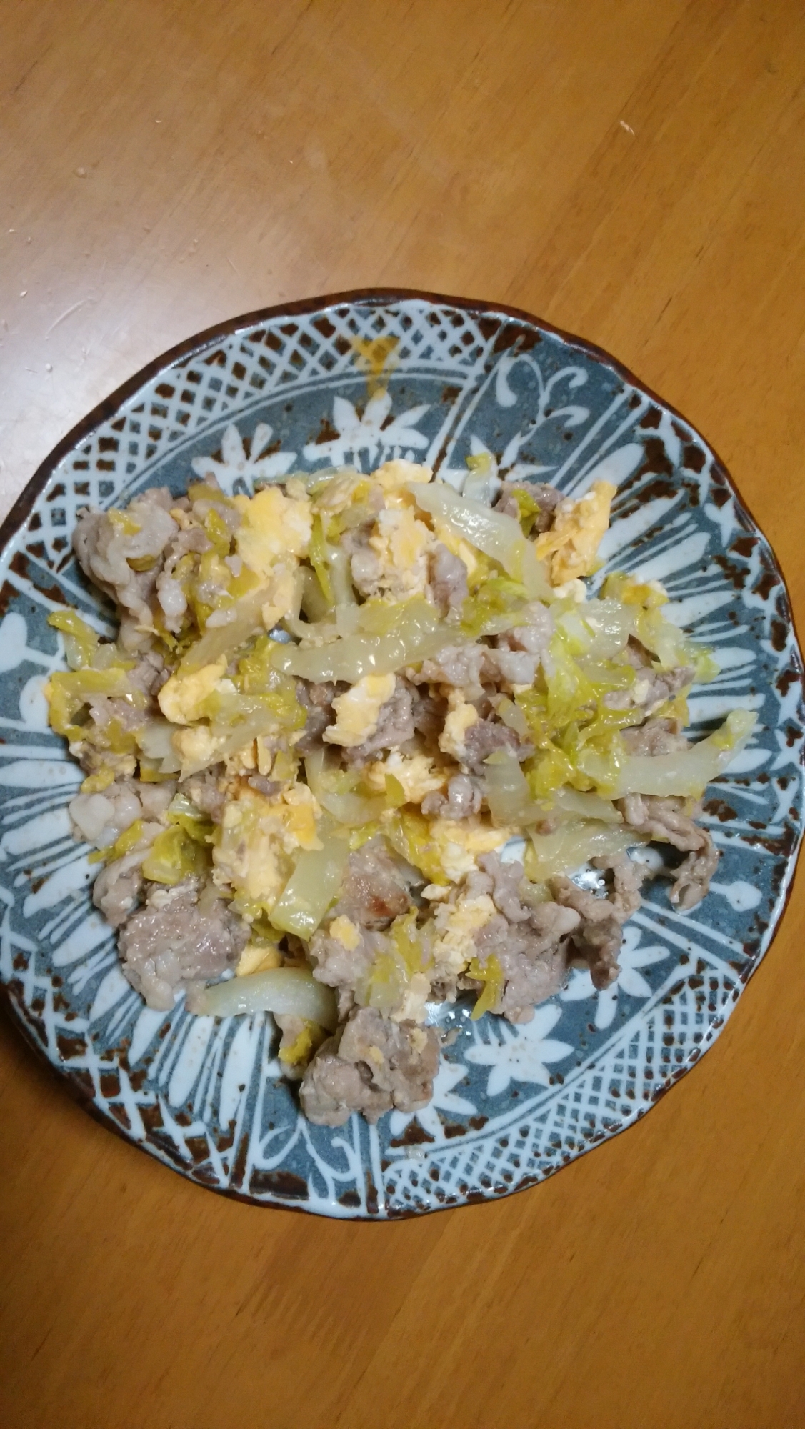 塩麹豚と白菜と卵の炒め物