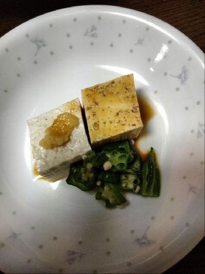 冷奴（オクラ・生姜・土佐醤油）