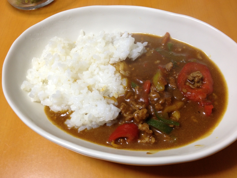 3色ピーマンの時短カレー♪