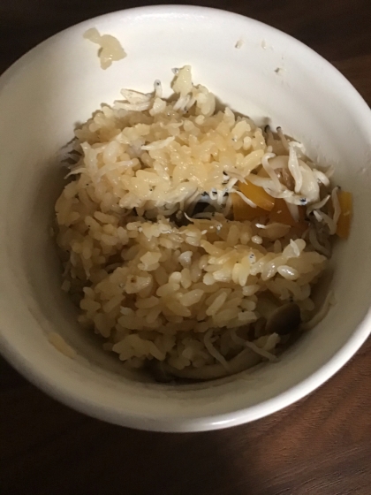 白海老唐揚げの炊き込みご飯