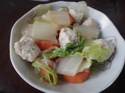 お肉と野菜の簡単スープ