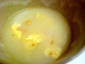 大根とにんじんとふわふわ炒り卵のお味噌汁