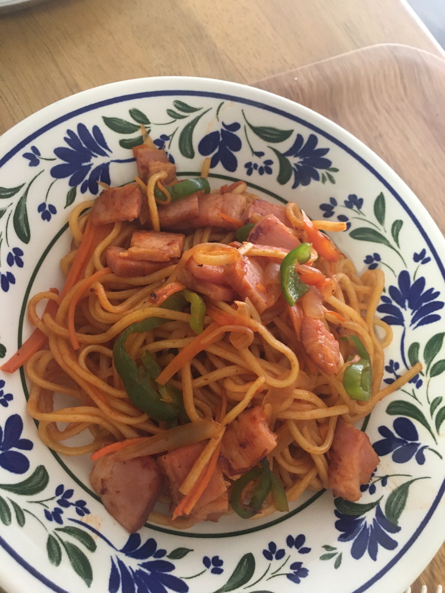 厚切りベーコンの洋風焼きそば