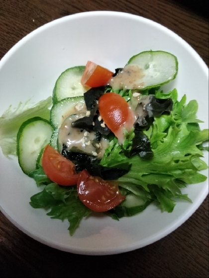 わかめレタストマトサラダ