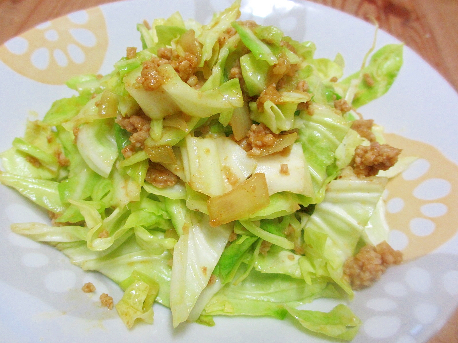 ひき肉とキャベツのカレー炒め