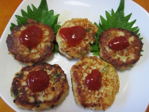 鶏ひき肉とオクラのハンバーグ