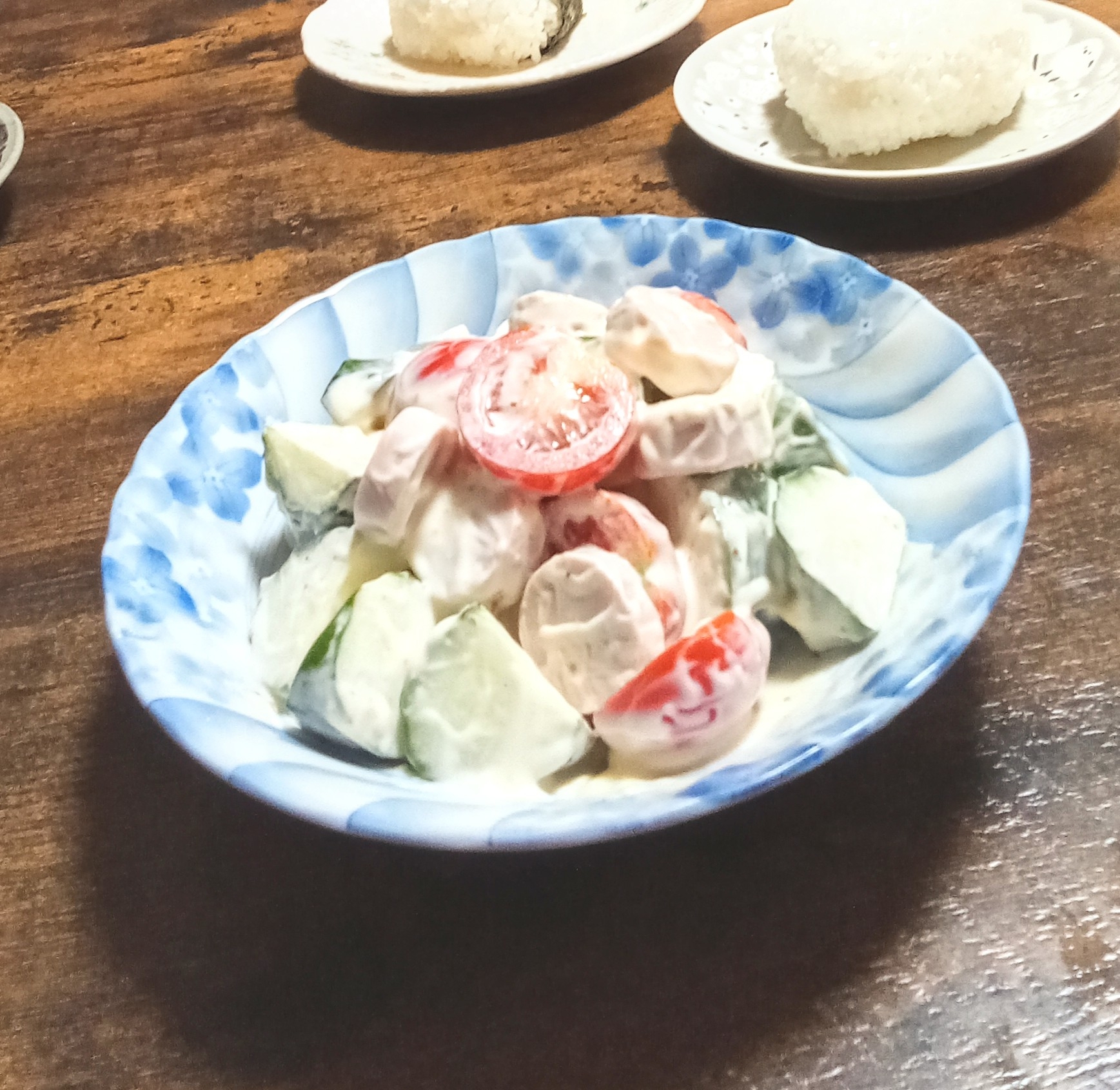 魚肉ソーセージ・きゅうり・トマトDeサラダ