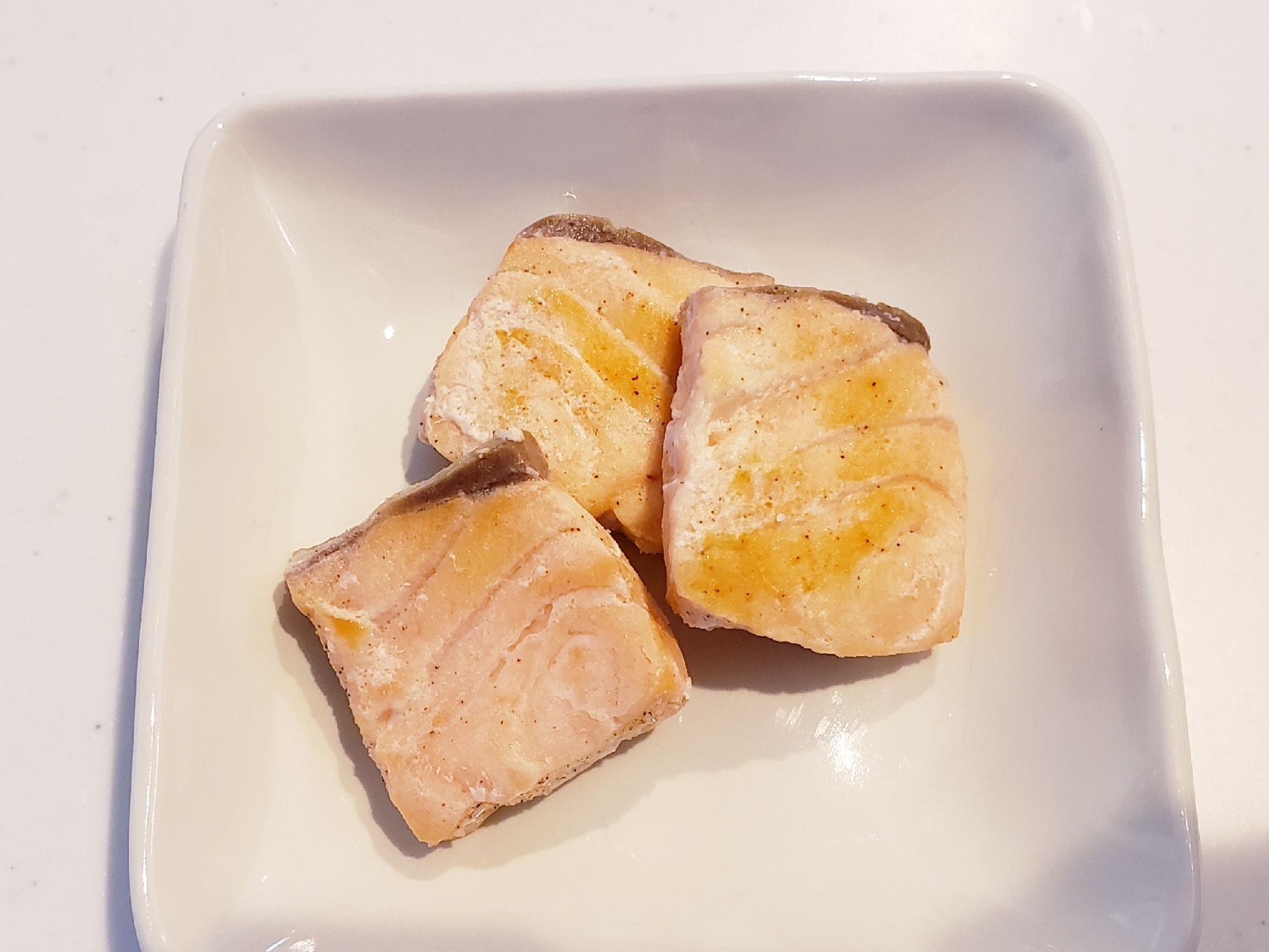 お弁当用 刺身用サーモンの塩 こしょう焼き レシピ 作り方 By のりばあ 楽天レシピ お弁当用 刺身用サーモンの塩 こしょう焼き レシピ 作り方 By のりばあ 楽天レシピ