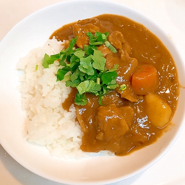 とろけるじゃがいも☆圧力鍋で作る超時短ポークカレー