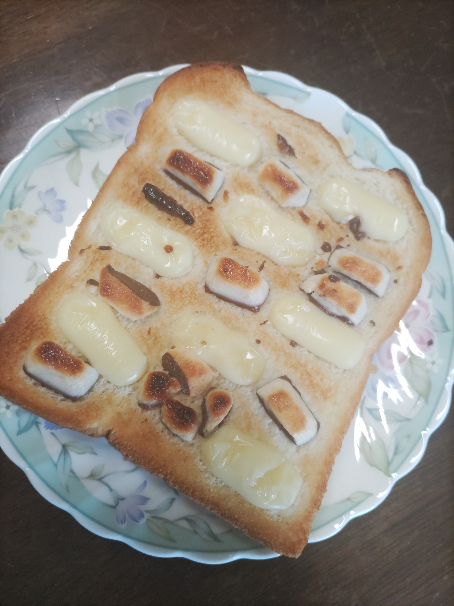 ピーチチョコとクリームチーズトースト