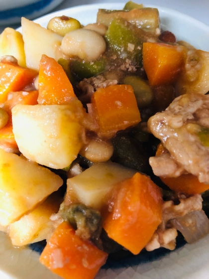 *"大豆と豚肉のトマト煮込み❤