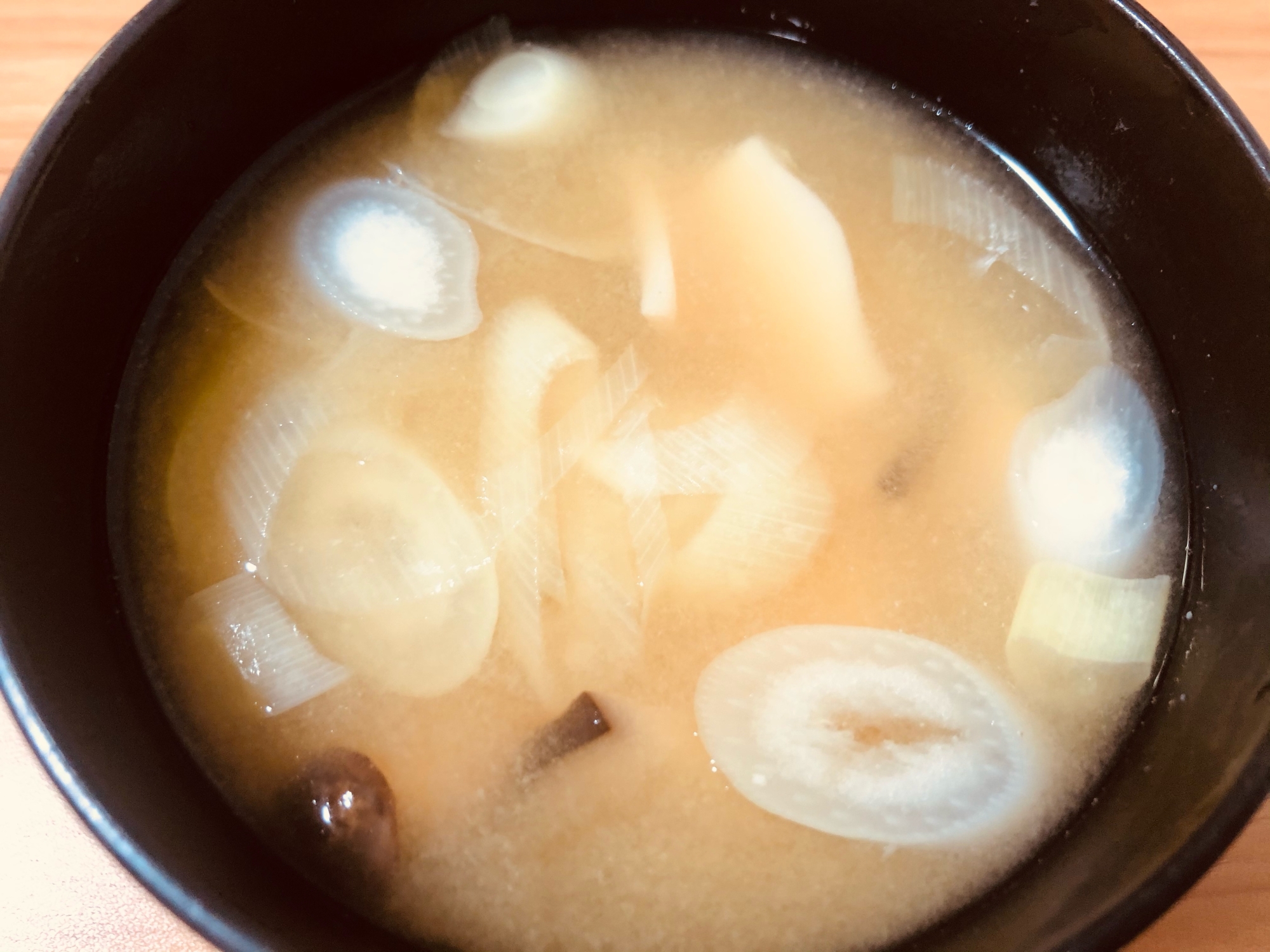 焼きエリンギの味噌汁