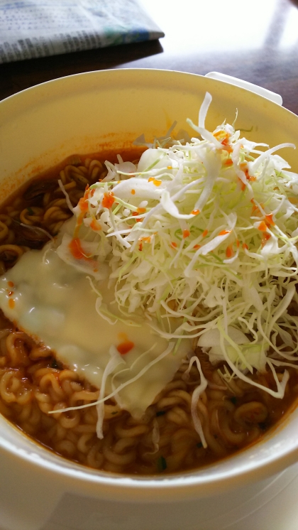 チーズ＆たまごで♡マイルド辛ラーメン