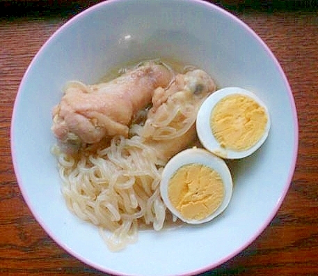 鶏手羽元と卵と糸こんの煮物