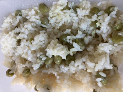 ゆるく減塩◆雪平鍋で豆ご飯