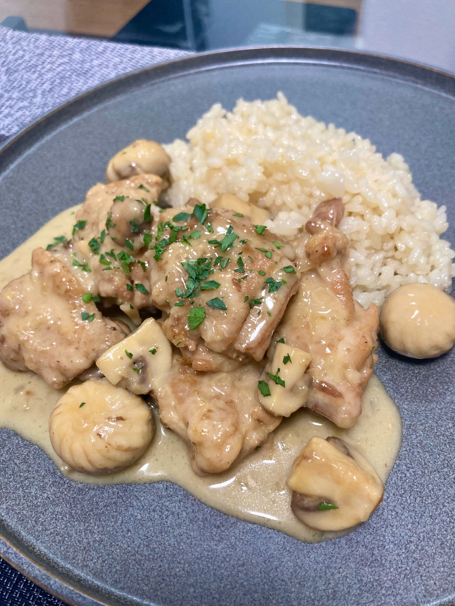 鶏モモのフリカッセ レシピ 作り方 By くぼやす 楽天レシピ 鶏モモのフリカッセ レシピ 作り方 By くぼやす 楽天レシピ