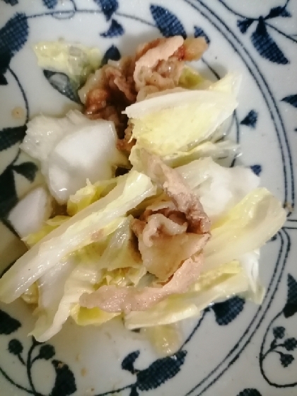 白菜と豚バラ肉の炒め物☆