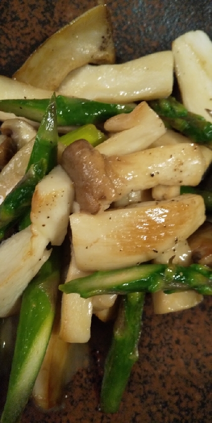 エリンギの歯ごたえが良くとっても美味しかったです。ありがとうございました。