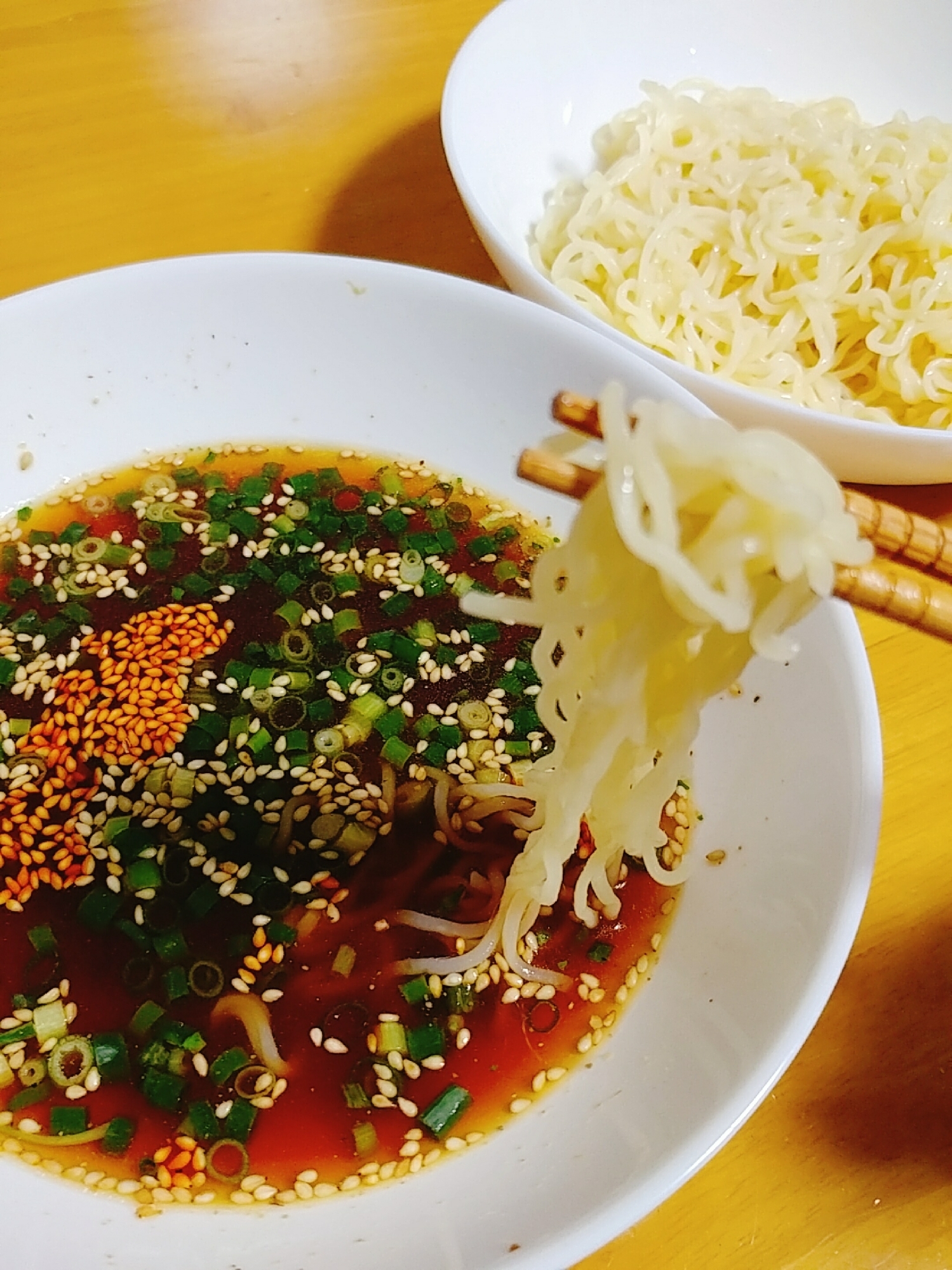 チャルメラらーめんで☆ピリ辛ネギごまつけ麺