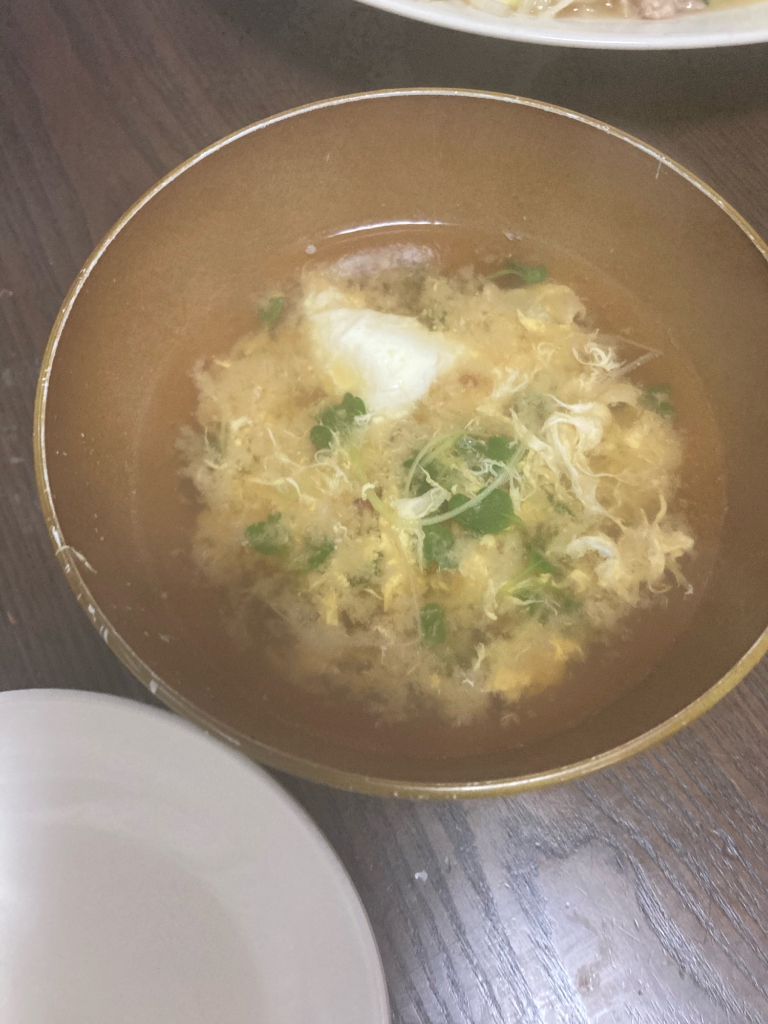 卵とカイワレの味噌汁