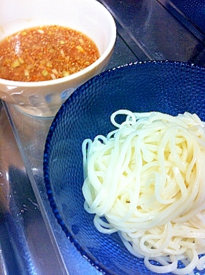 混ぜるだけ簡単！冷やしツナ坦々付け麺